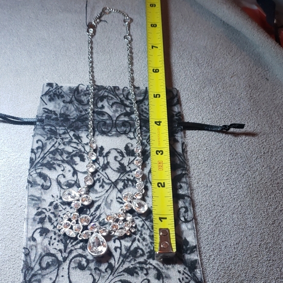 Givenchy adjustable length pave jewels necklace - Picture 6 of 6